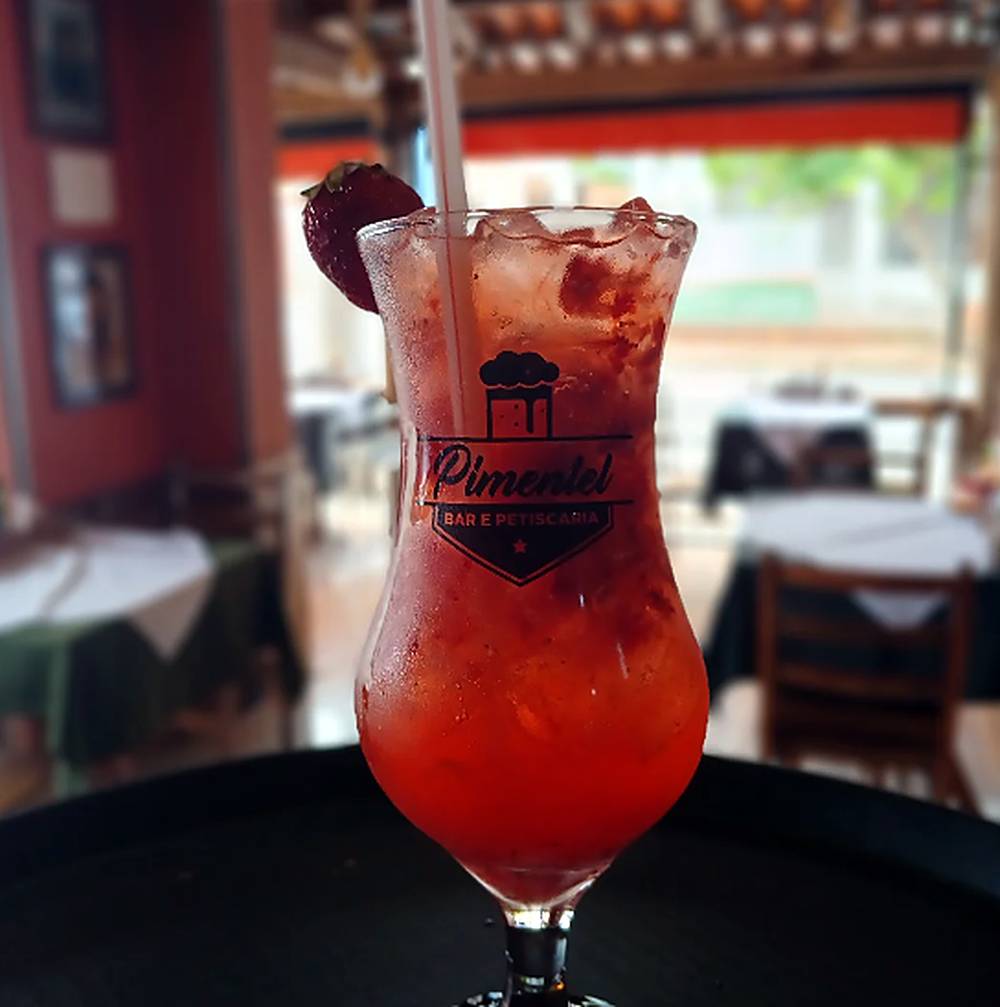 Drink de morango com gelo