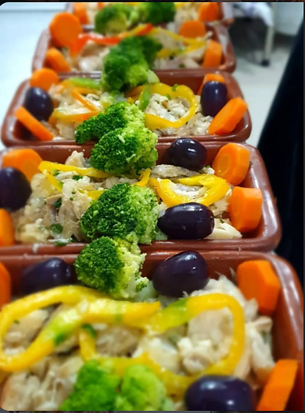 Marmitas de frango com legumes